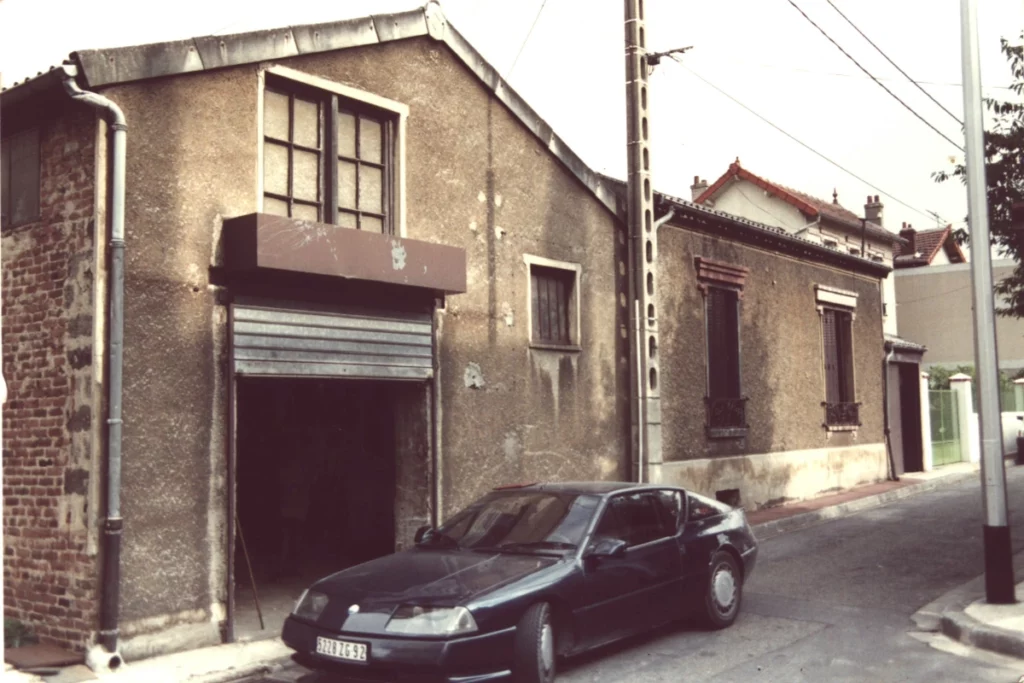 Ancienne usine désaffectée avant transformation en loft et logements